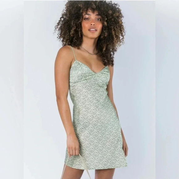 Princess Polly Stargazing Floral Mini Green Slip Dress Size 2 - Picture 2 of 14